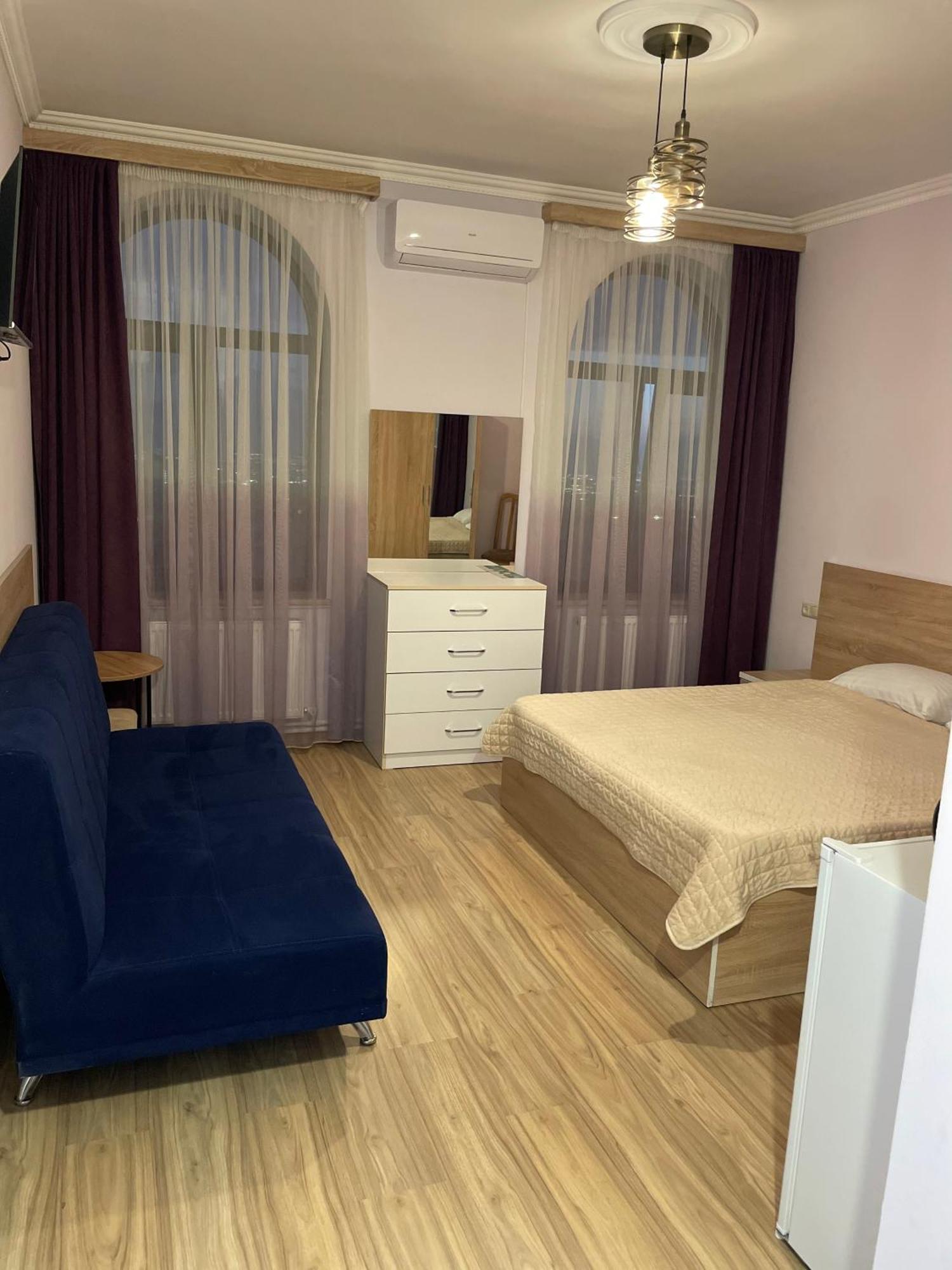 Decca Hotel Ереван Экстерьер фото