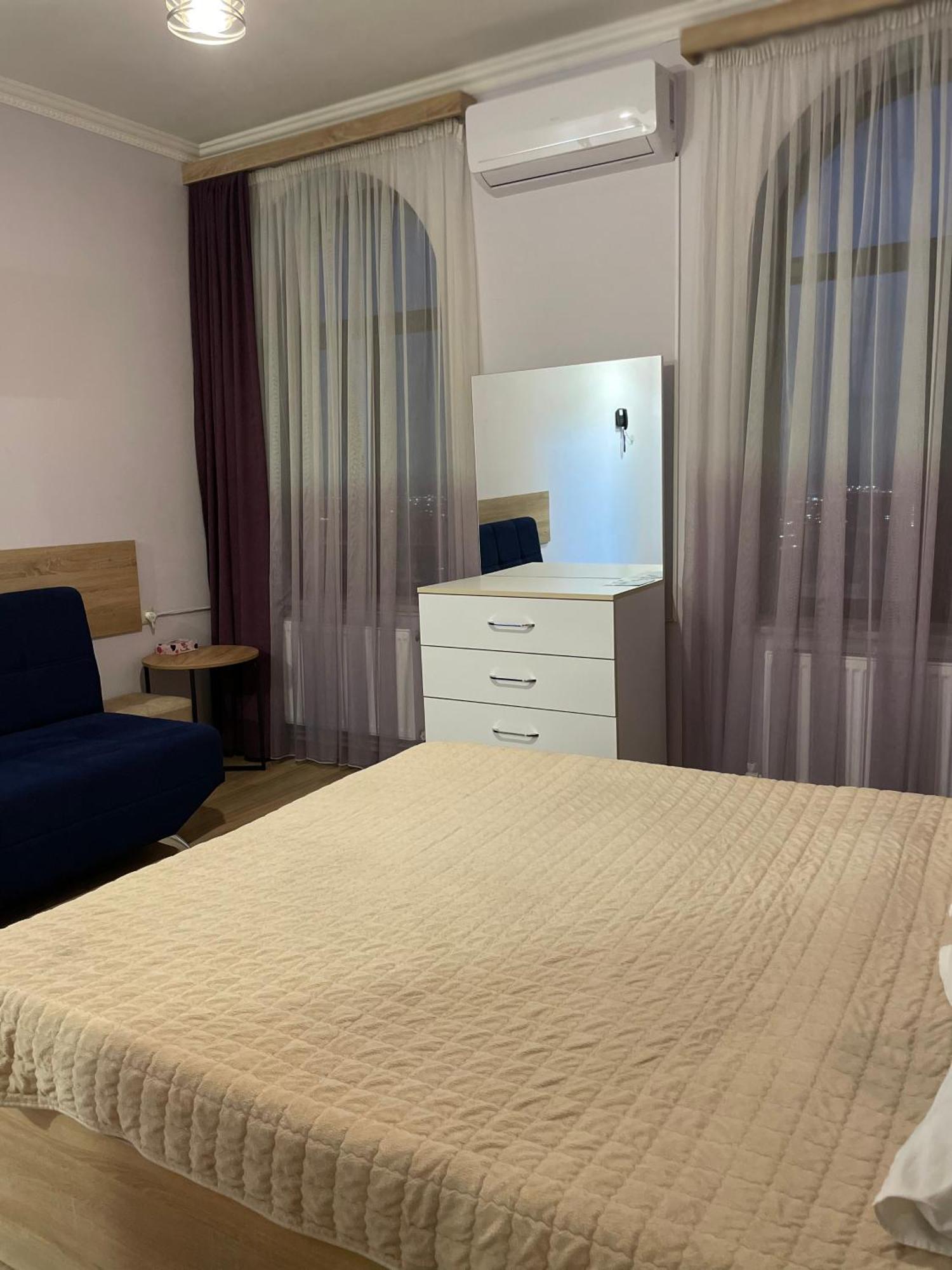 Decca Hotel Ереван Экстерьер фото
